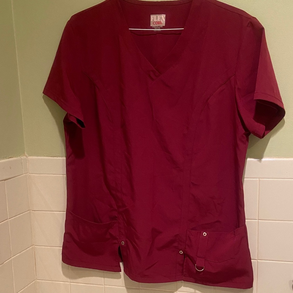 🩷Flex Core Scrub Women's Burgundy /Wine Top Size XL V-Neck